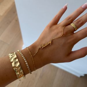 Custom/Personalized Name Plate Hand Chain